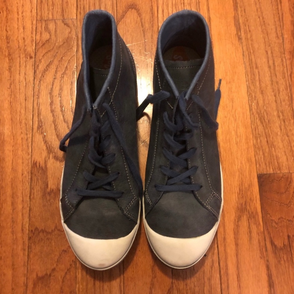 Women’s Softinos from Fly London Shoes